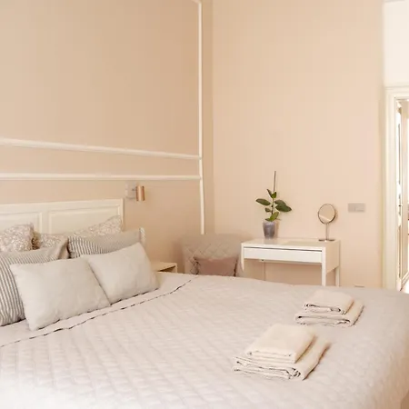 Royal Crown Apartamento