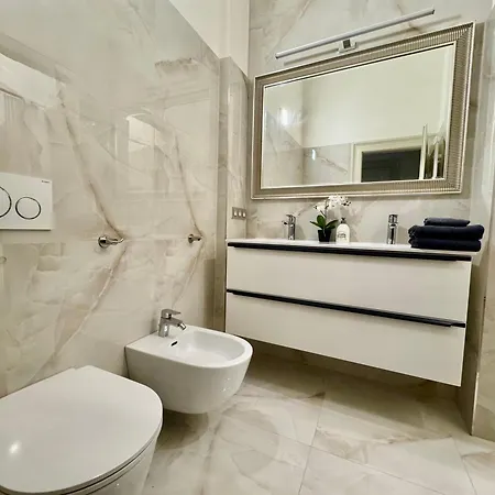 Royal Crown Apartment
