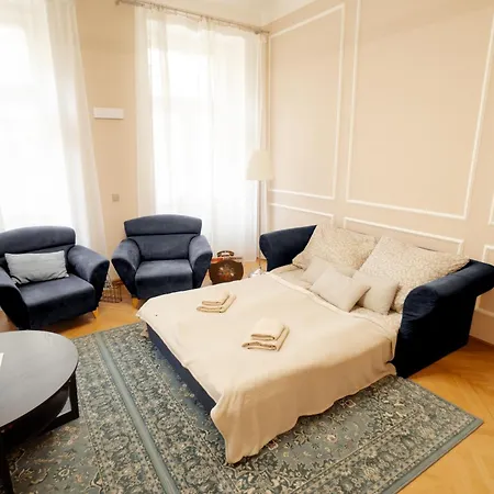 Royal Crown Apartamento